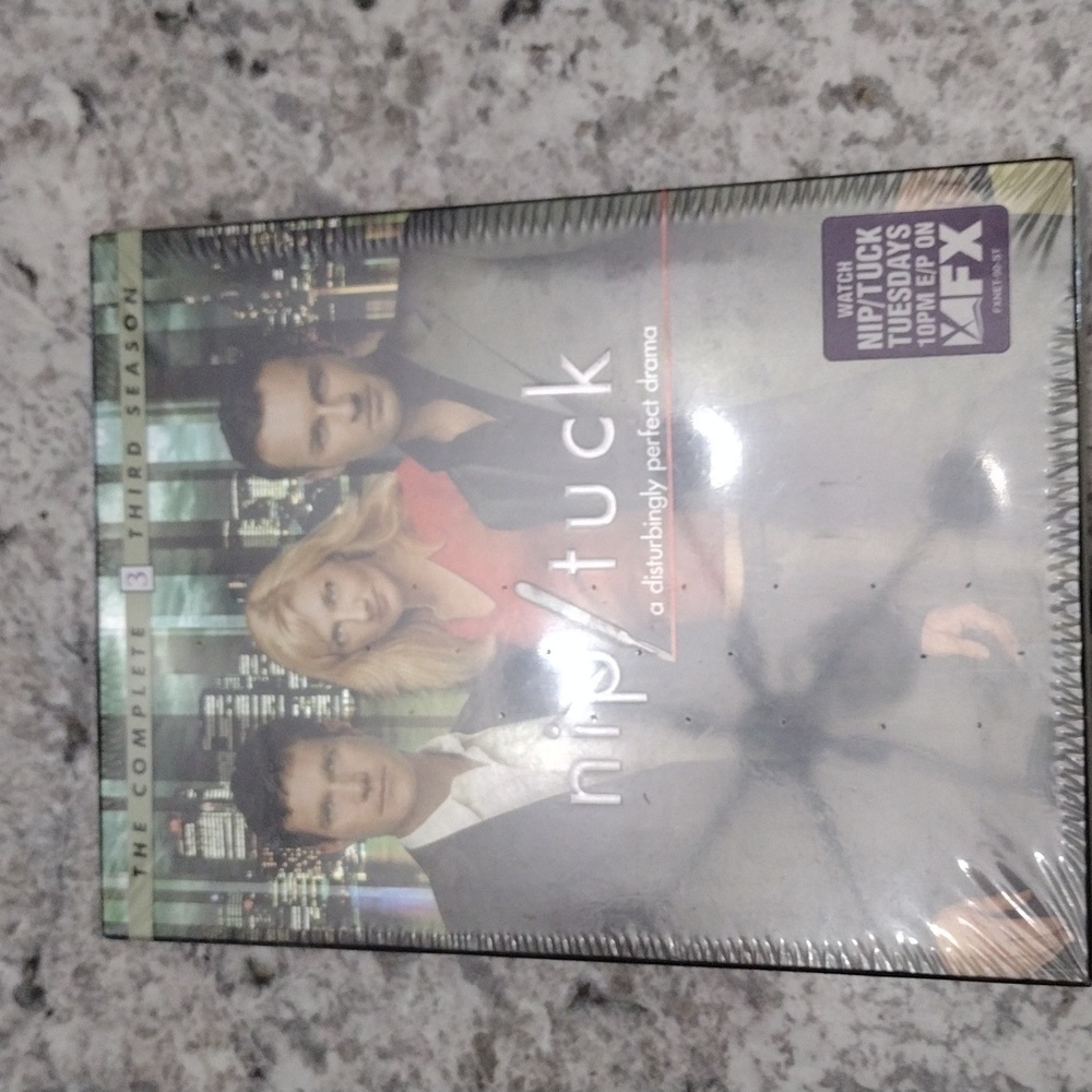 NIB Nip Tuck The Complete Third Season DVDs